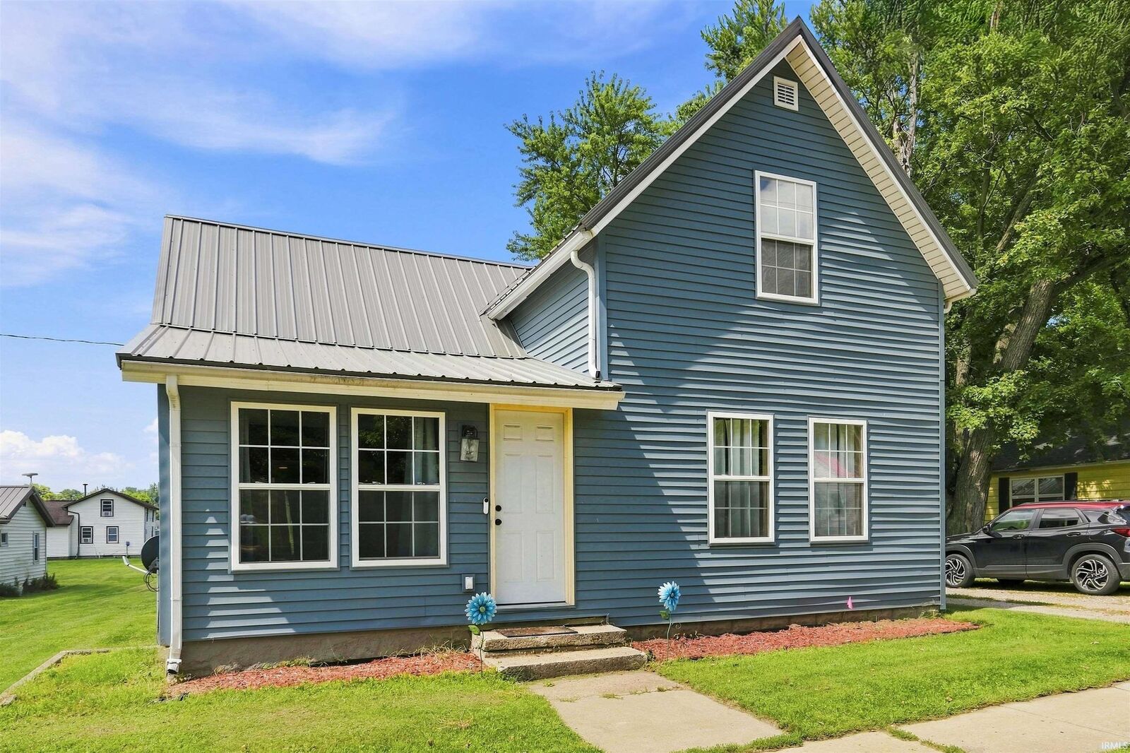 Property Photo:  712 N Cavin Street  IN 46767 