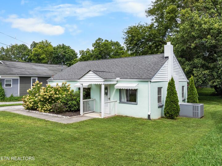 Property Photo:  2515 Seymour Ave  TN 37917 