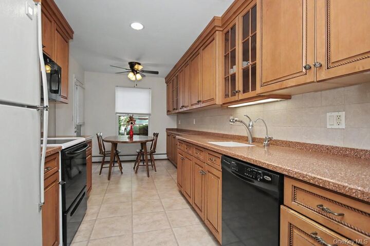 Property Photo:  969 Sierra Vista Lane  NY 10989 