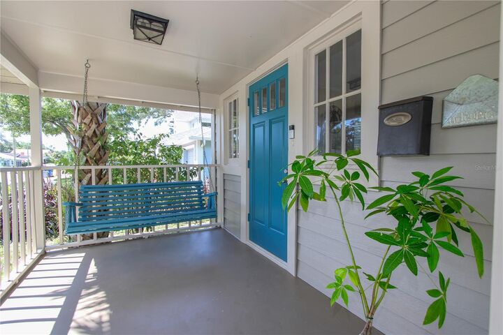 Property Photo:  3810 N Darwin Avenue  FL 33603 