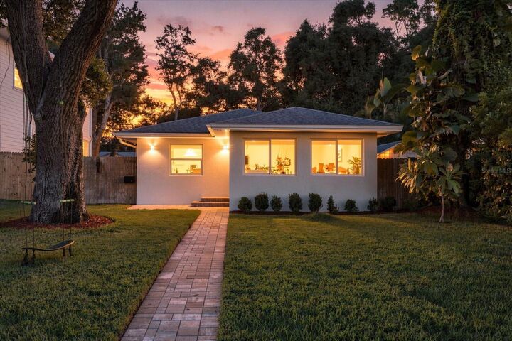 Property Photo: 135 24th Avenue SE FL 33705
