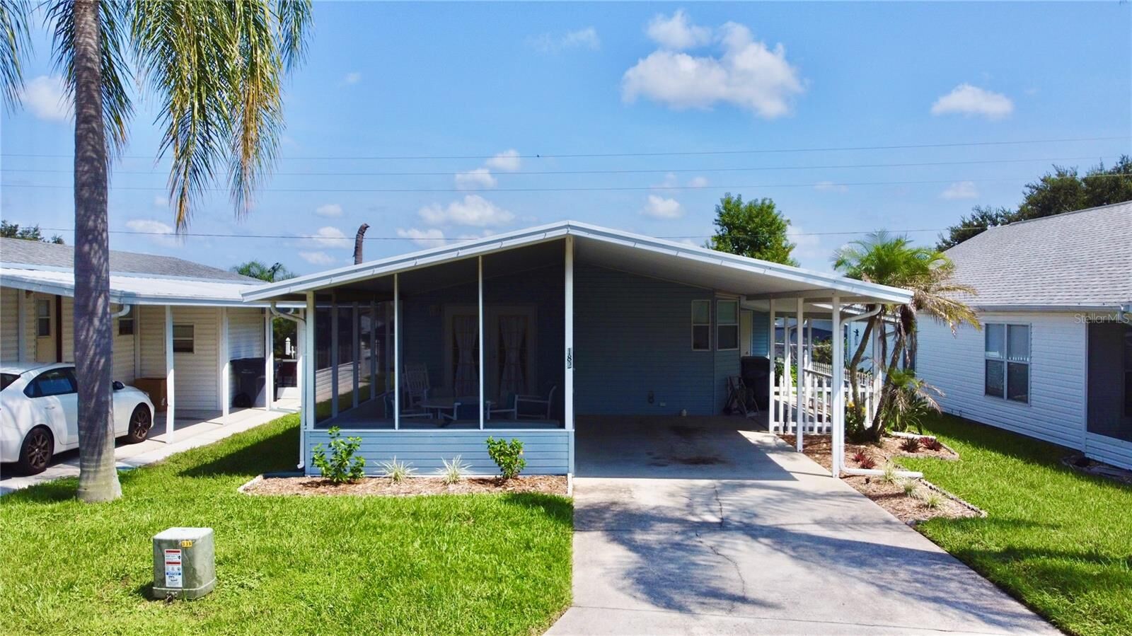 Property Photo: 50989 Highway 27 182 FL 33897