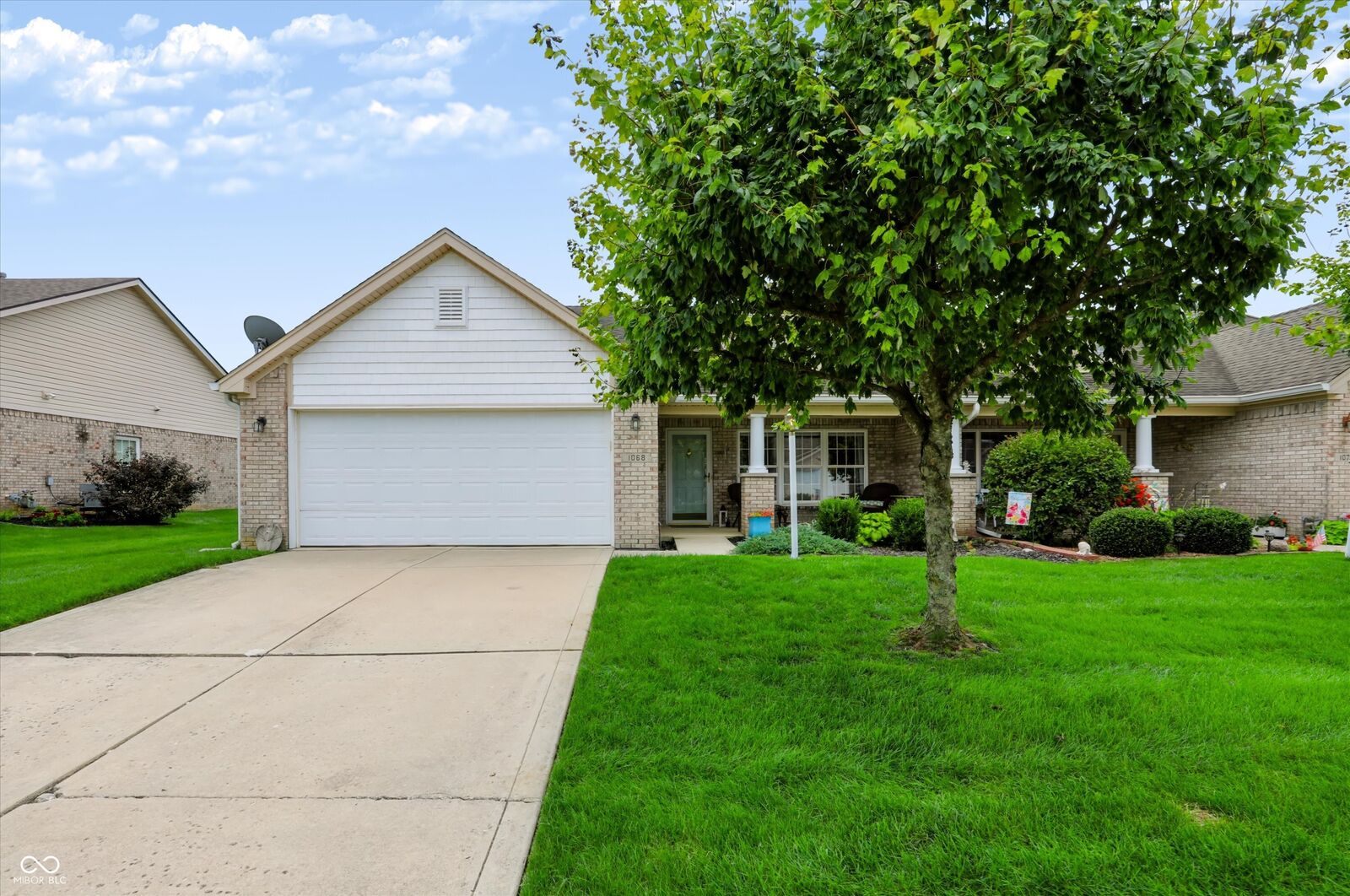 Property Photo:  1068 Hilltop Commons Boulevard  IN 46184 