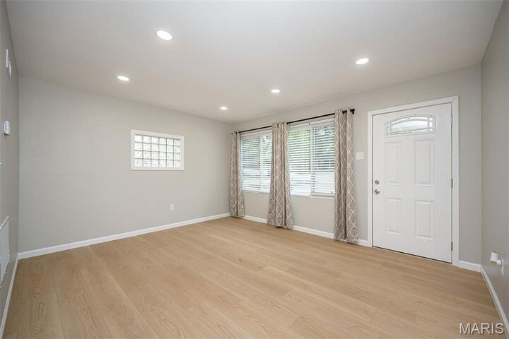 Property Photo: 7706 Genesta Street MO 63123