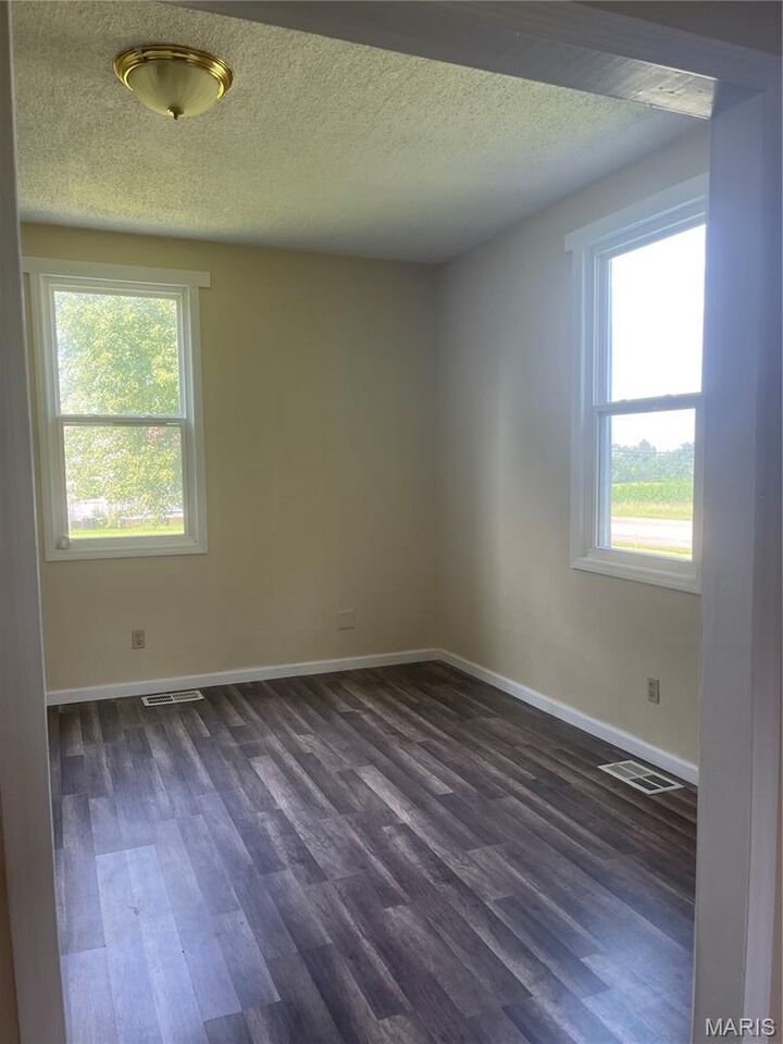 Property Photo:  713 Hartman Lane  IL 62269 