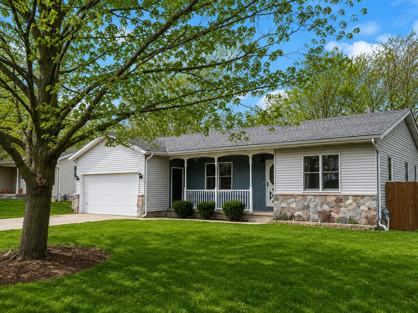 Property Photo: 1657 Loralee Street SE MI 49508