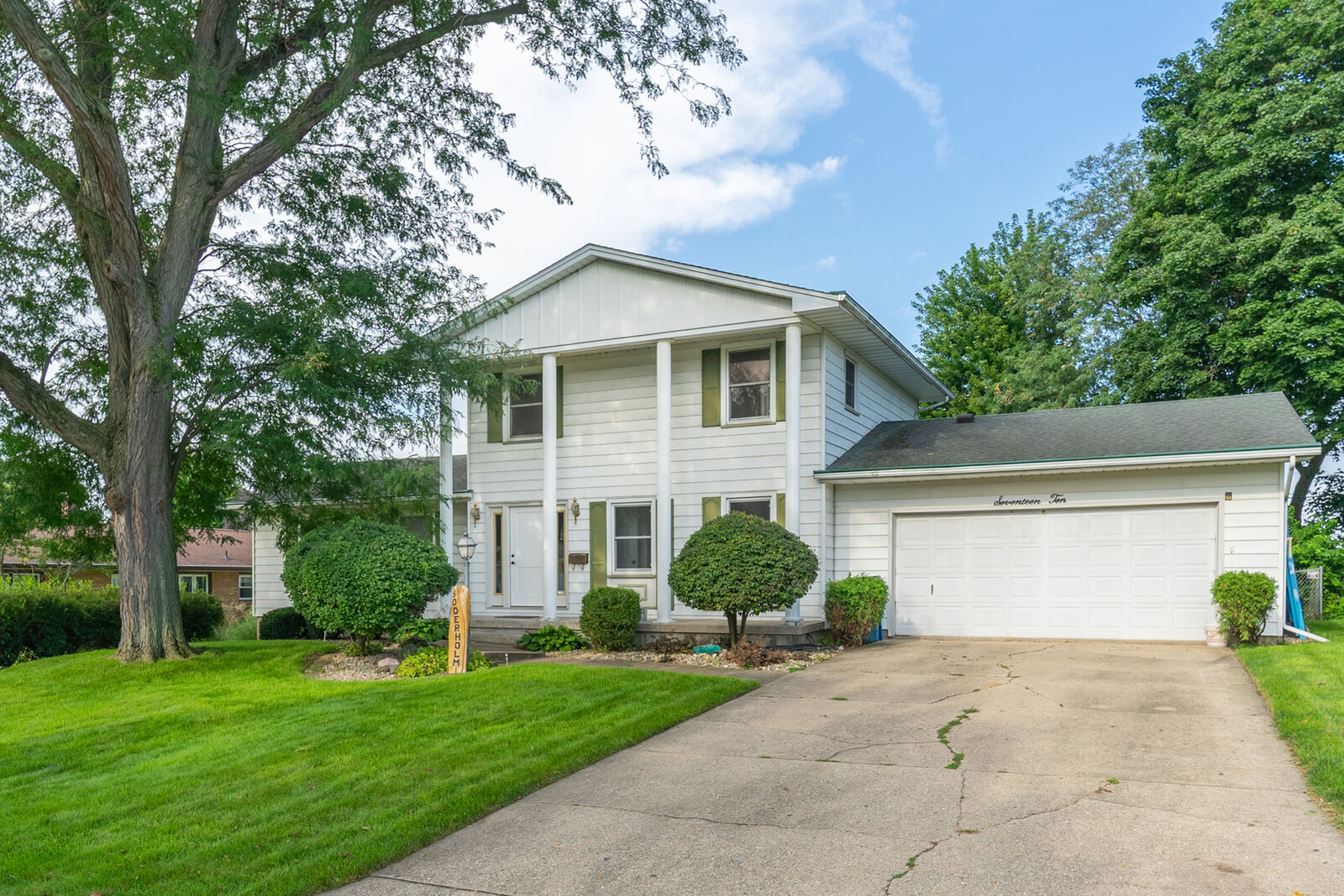 Property Photo: 1710 Spruce Street IL 61354