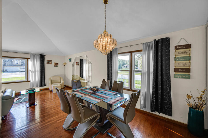 Property Photo:  322 Central Avenue  IL 60443 