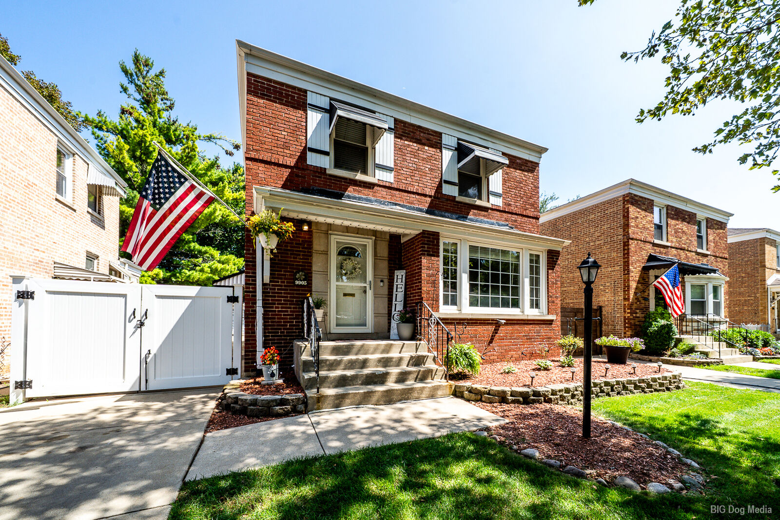 Property Photo:  9905 S Maplewood Avenue  IL 60655 