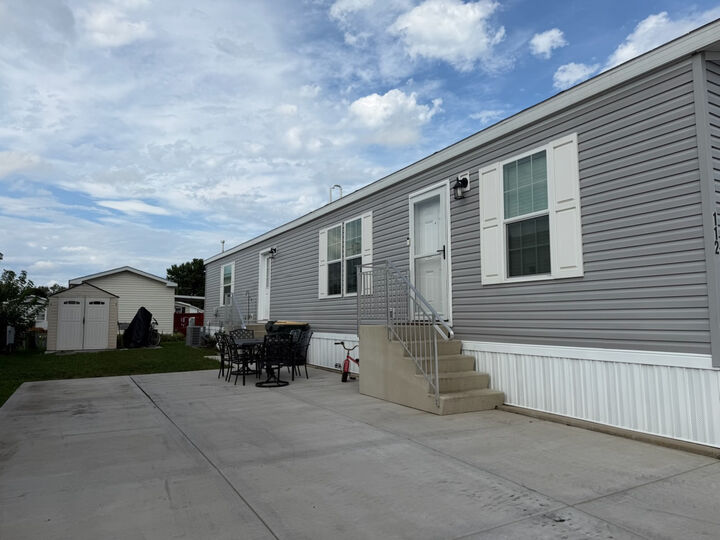 Property Photo: 112 8th Avenue IL 60103
