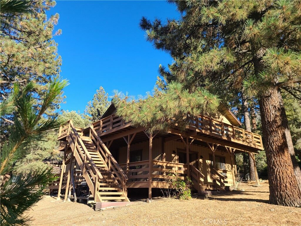 Property Photo: 15329 Acacia Way CA 93222