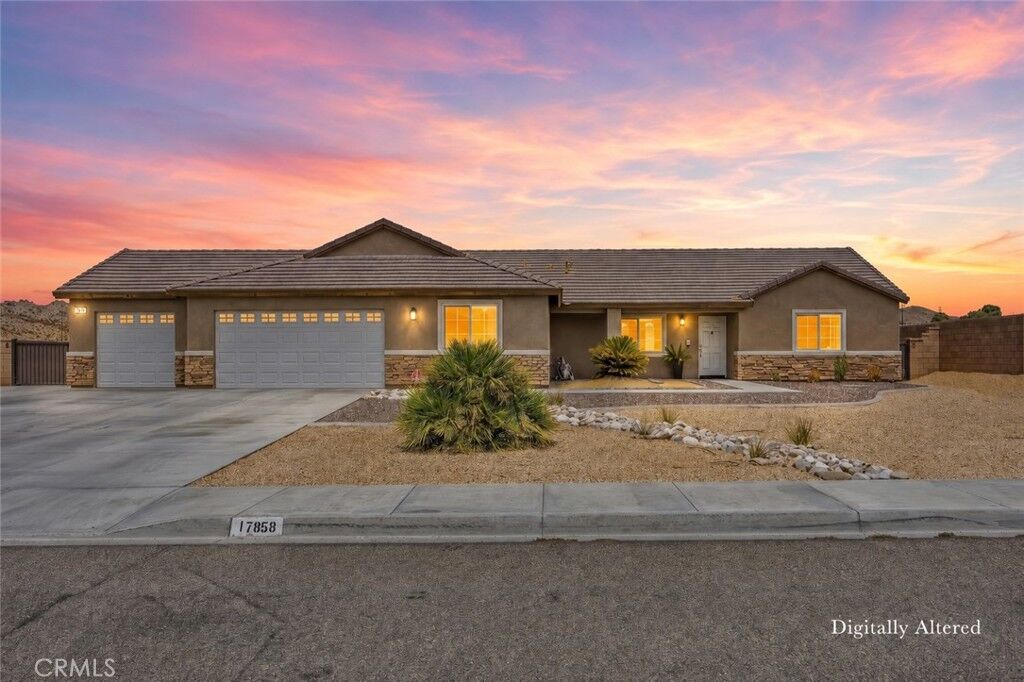 Property Photo: 17858 Cabazon CA 92307