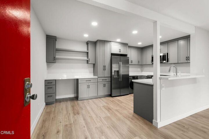 Property Photo:  1300 Saratoga Avenue 2009  CA 93003 