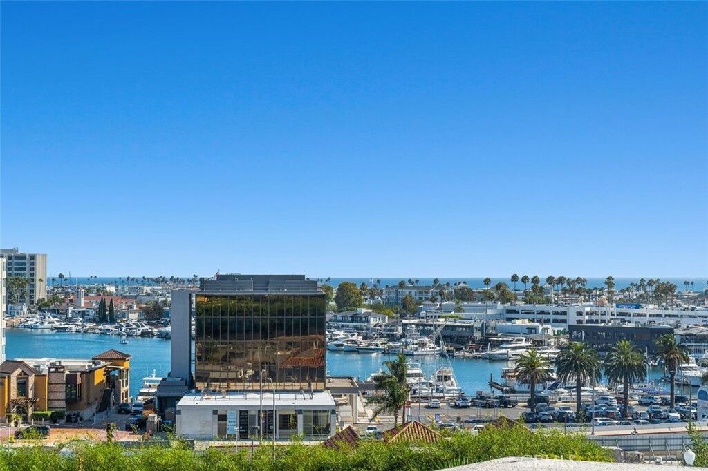 Property Photo:  233 Santa Ana  CA 92663 