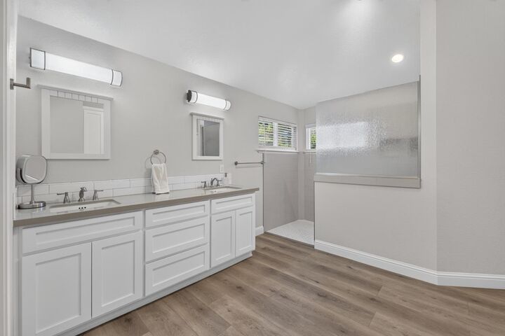 Property Photo:  6153 Kenneth Oak Way  CA 95628 