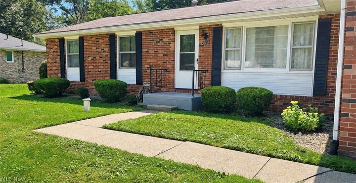 Property Photo: 3302 Brenner Road OH 44203