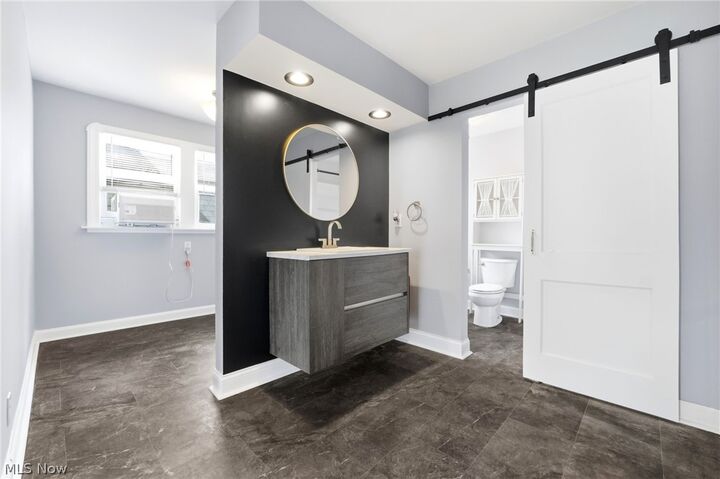 Property Photo: 425 West Avenue OH 44035