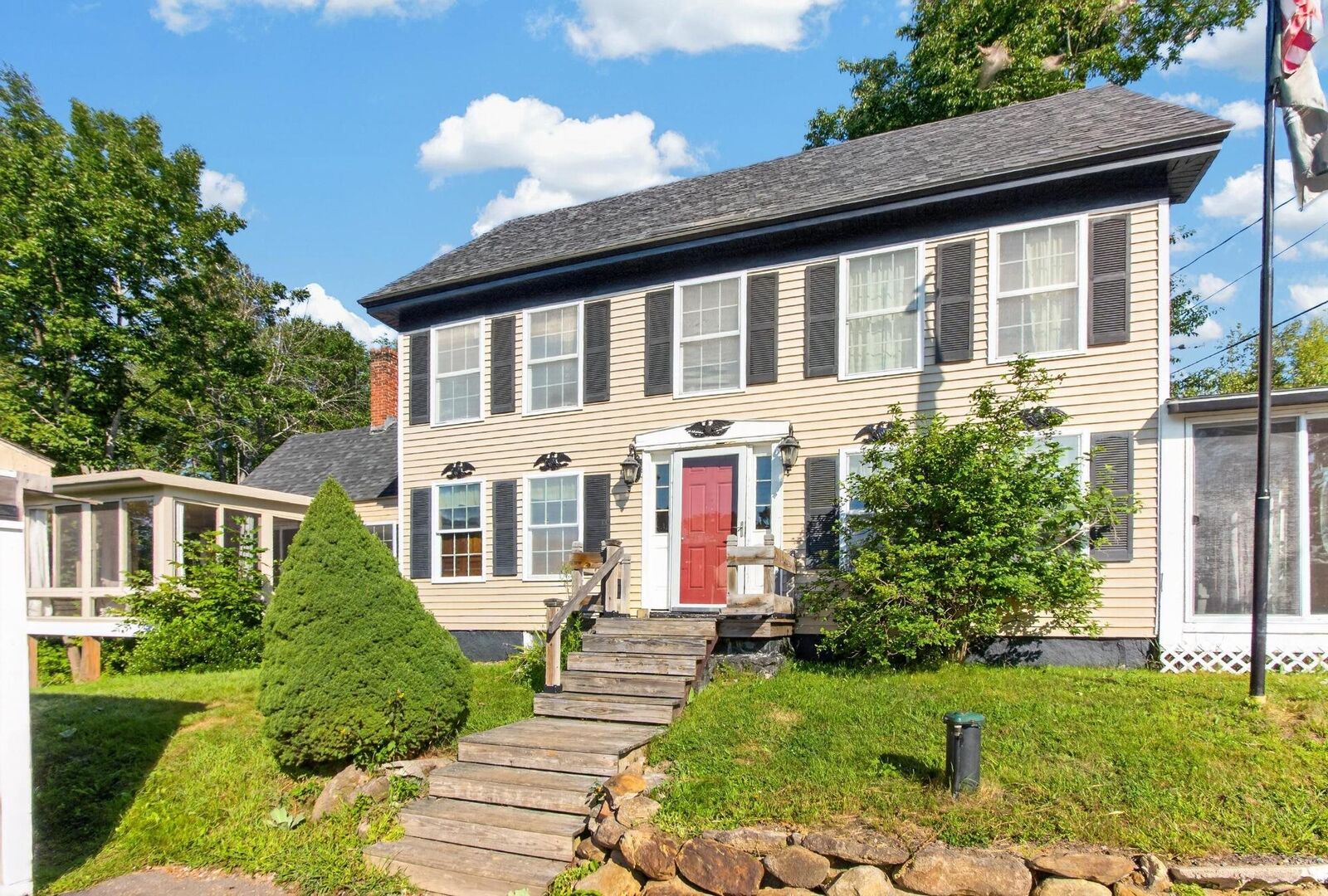 Property Photo: 11 Old Towne Road NH 03457