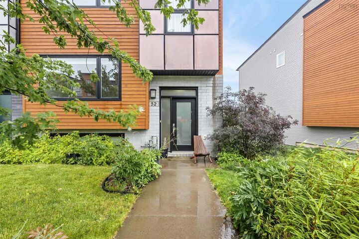 52 Eliza Ritchie Crescent — photo 1