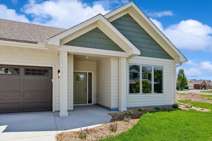 Property Photo:  2015 Erie Drive  MN 55057 