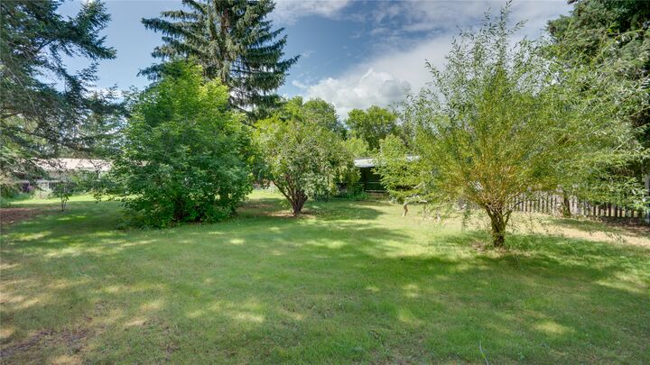 Property Photo: 686 Powell Road BC V0E 2G7