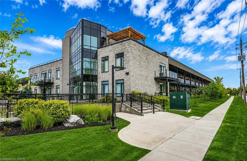 Property Photo:  85 Morrell Street 113  ON N3T 4J6 