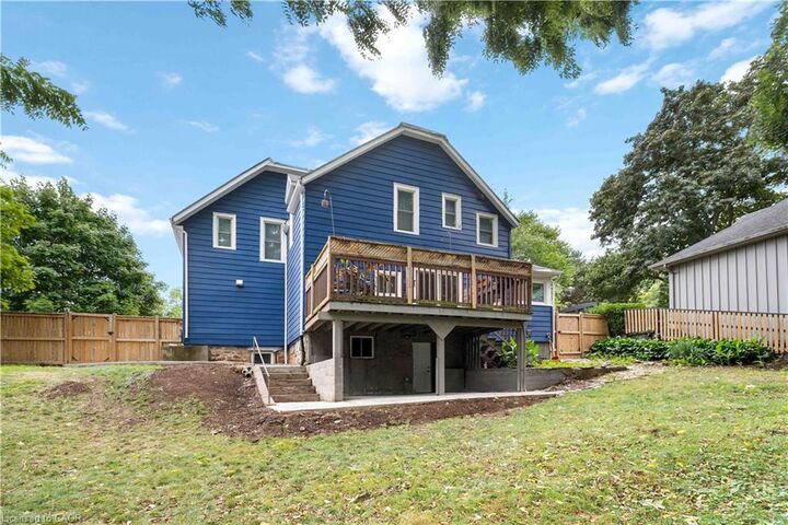 Property Photo: 18 Mountain Street 3 ON L3M 3J8