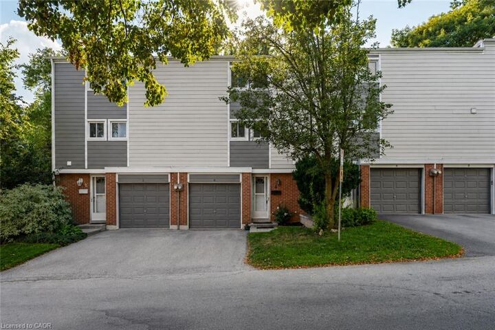 4 Patrice Court — photo 1