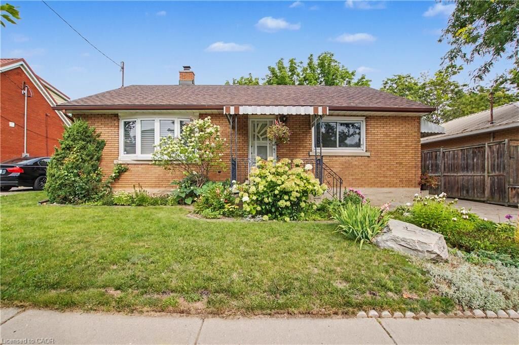 Property Photo: 240 Guelph Street ON N2H 5X1