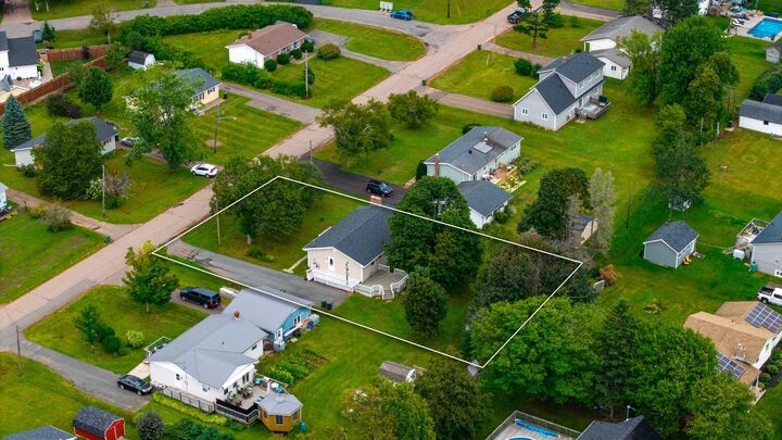 Property Photo:  17 Bolger Drive  PE C1A 7T2 