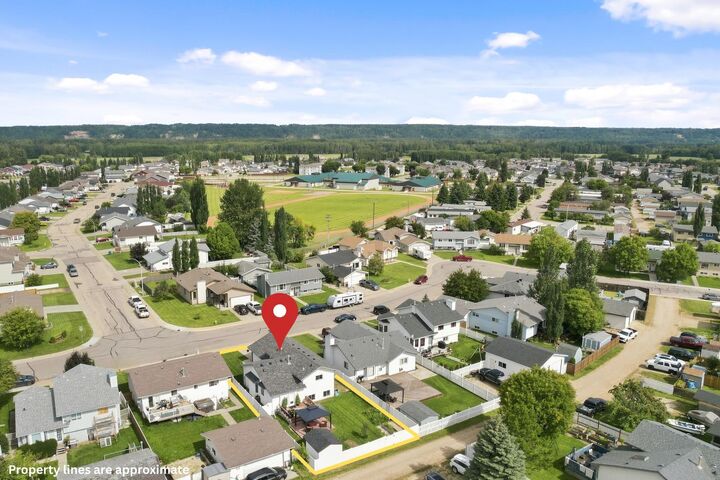 Property Photo: 46 Atkinson Crescent AB T7S 1C6