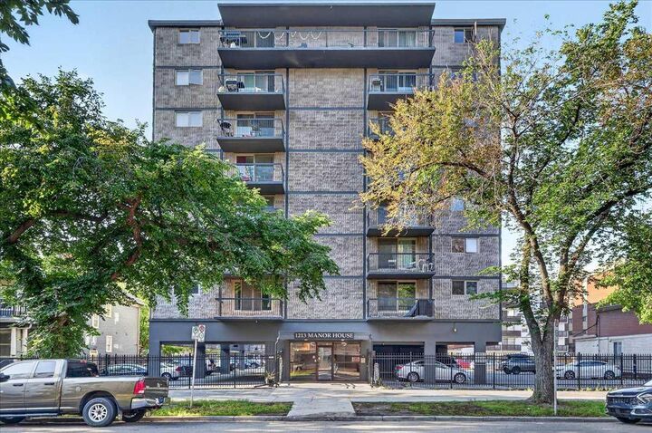 1213 13 Avenue SW 401 — photo 1