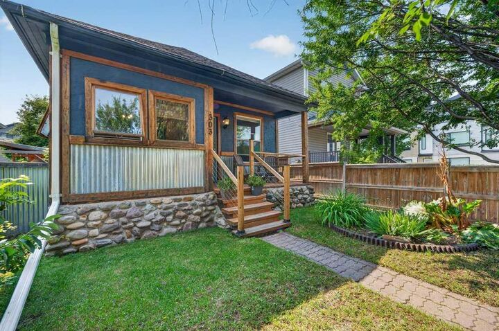 Property Photo:  303 27 Avenue NE  AB T2E 2A3 