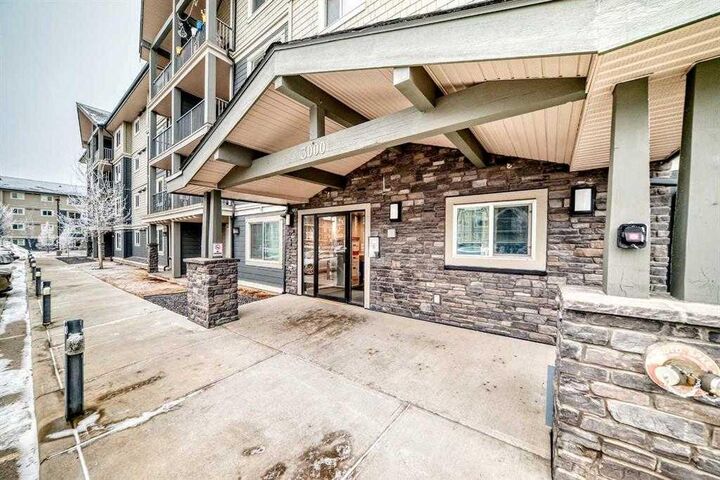 Property Photo:  181 Skyview Ranch Manor NE 3302  AB T3N 0V2 