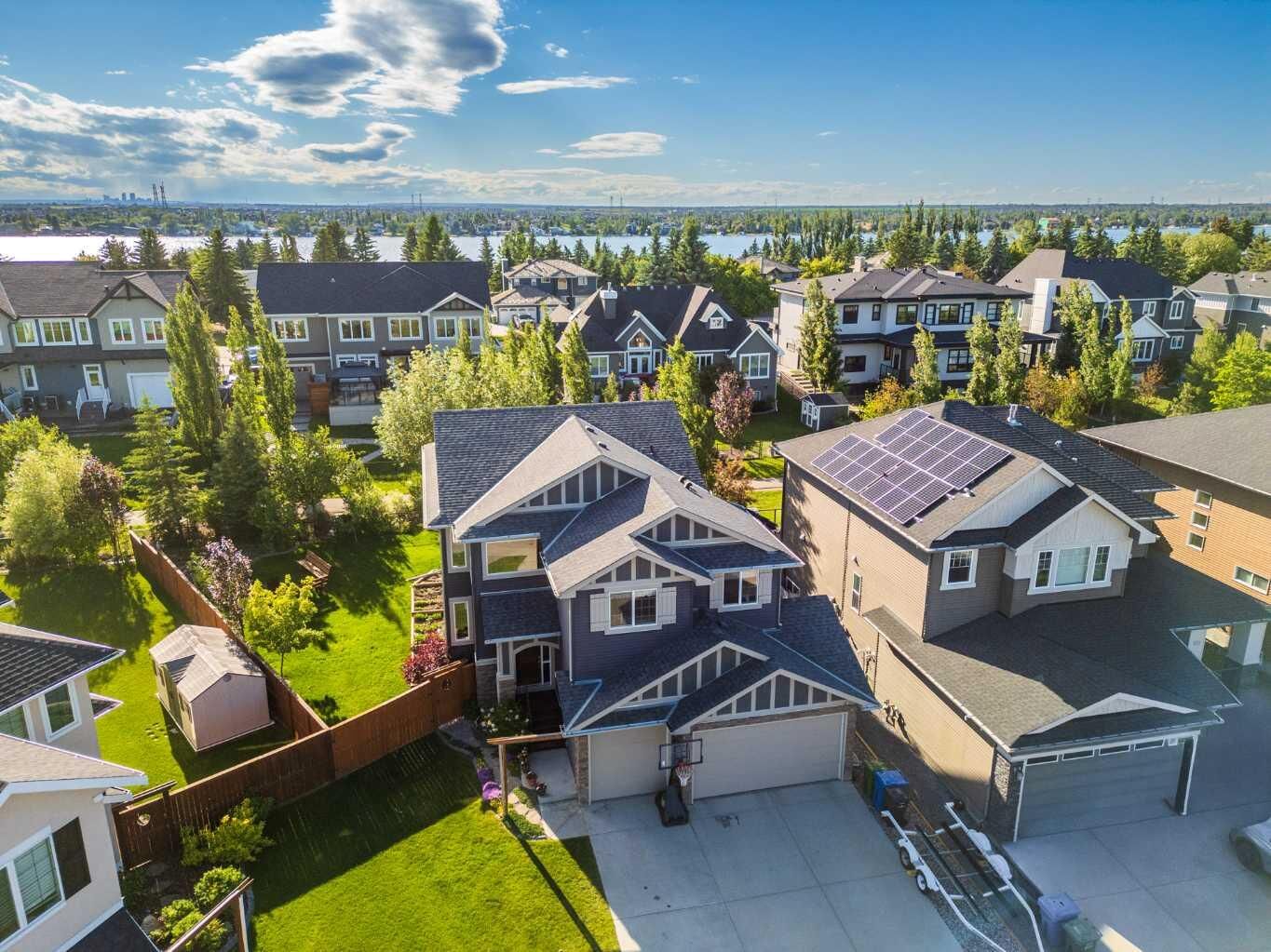 Property Photo:  193 Kinniburgh Way  AB T1X 0R8 