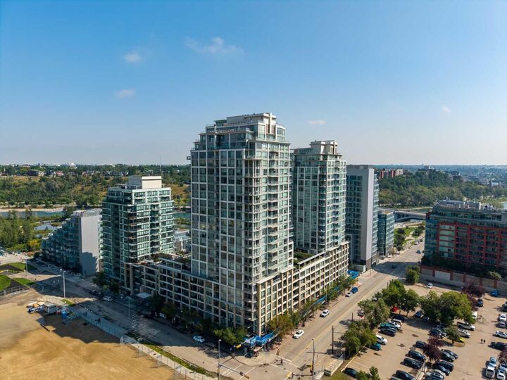 Property Photo: 222 Riverfront Avenue SW 511 AB T2P 0W3