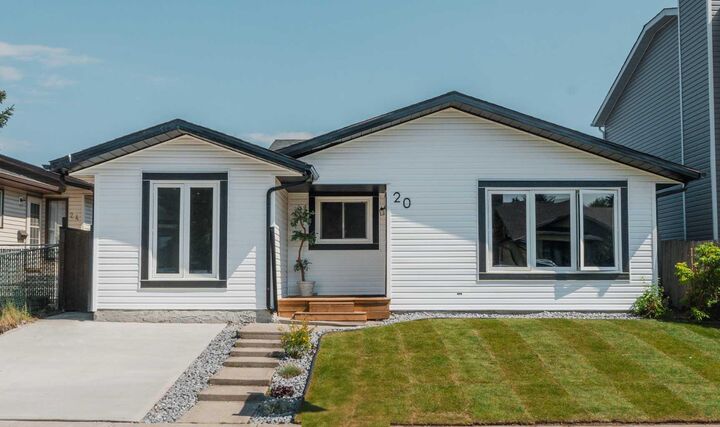 20 Castlegrove Way NE — photo 1