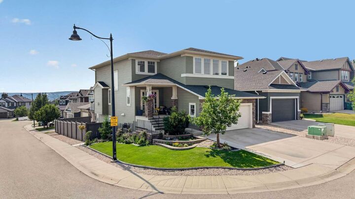 Property Photo: 117 Evanspark Circle NW AB T3P 0B4