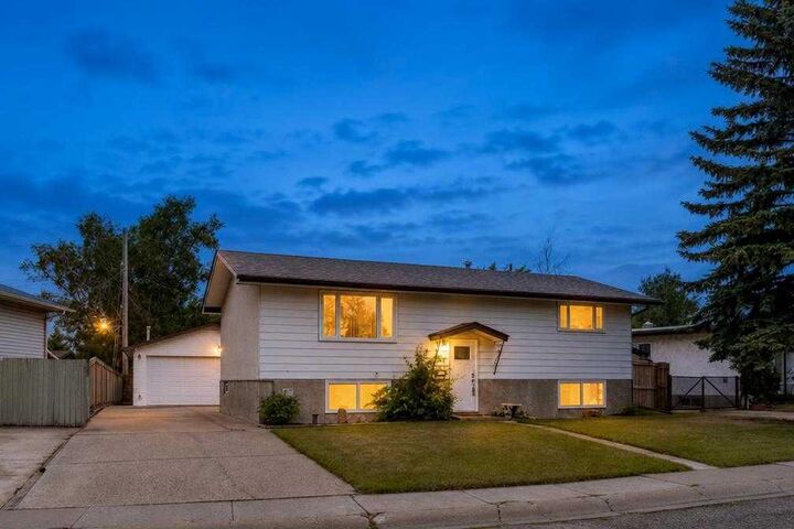 152 Maddock Way NE — photo 1