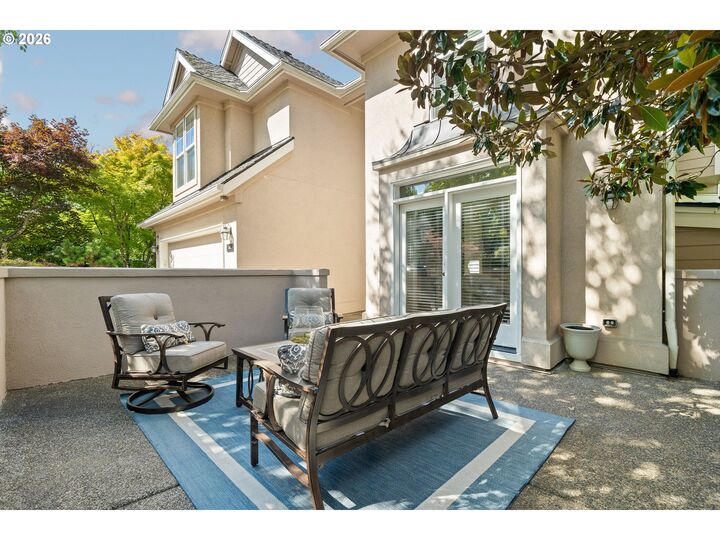 Property Photo:  44 Morningview Cir  OR 97035 