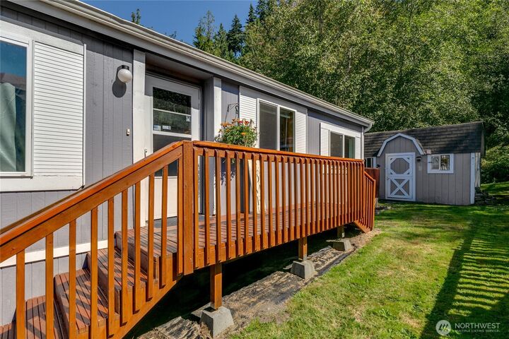 Property Photo:  20227  80th Ave NE 68  WA 98223 