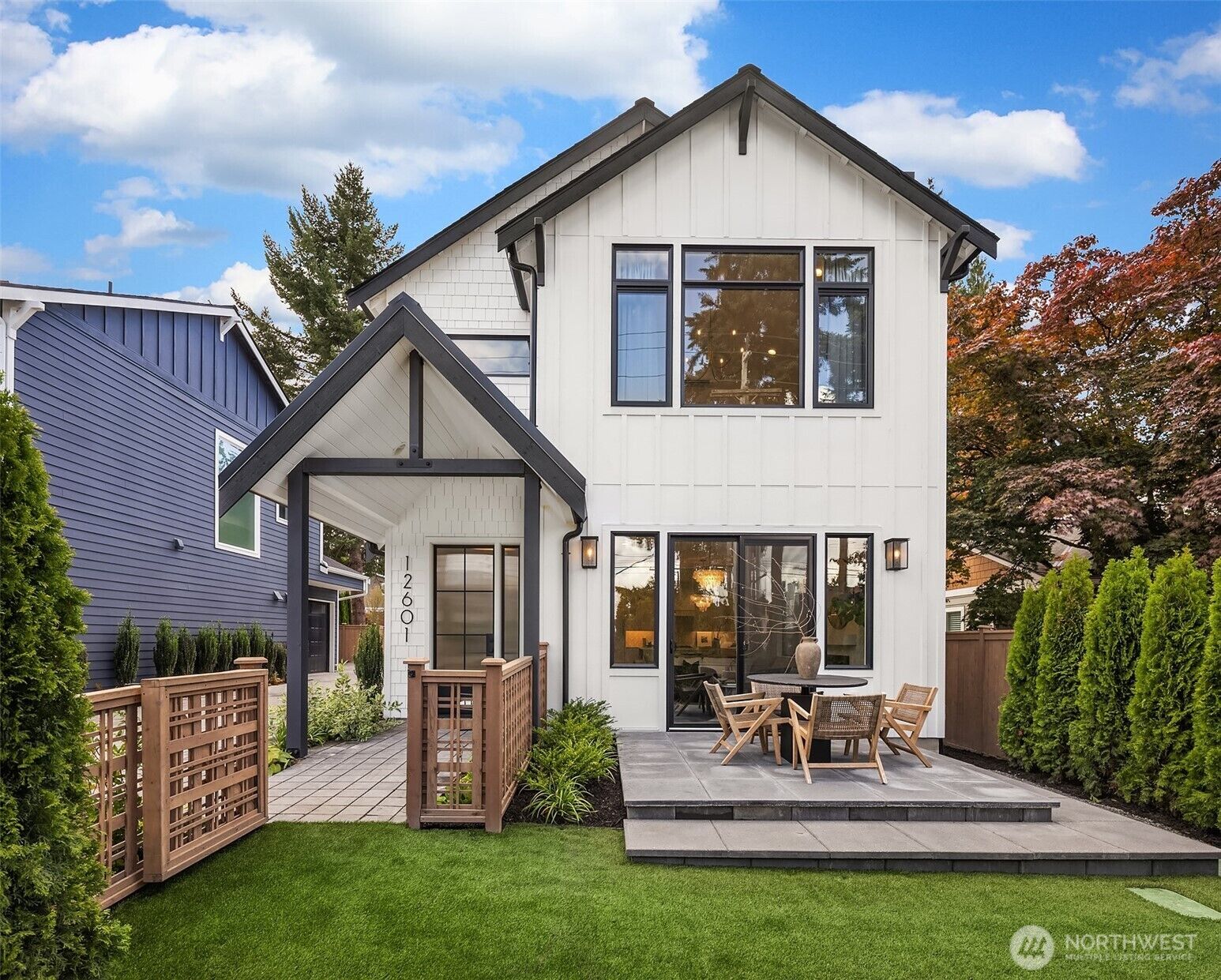Property Photo:  12601 NE 80th Street  WA 98033 