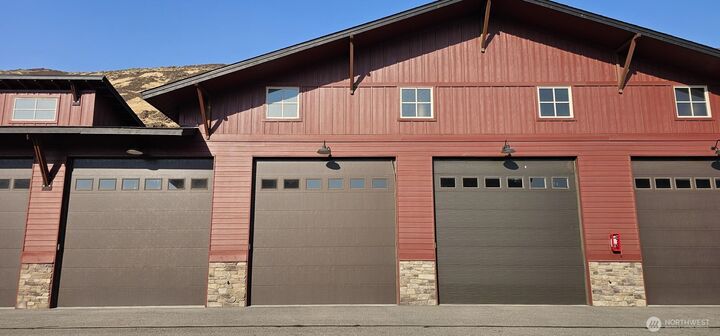 Property Photo: 9532 NW Ridgeview Drive 36 WA 98848
