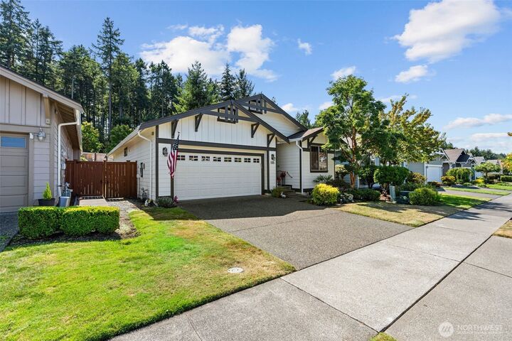 Property Photo: 8325 Bainbridge Loop NE WA 98516