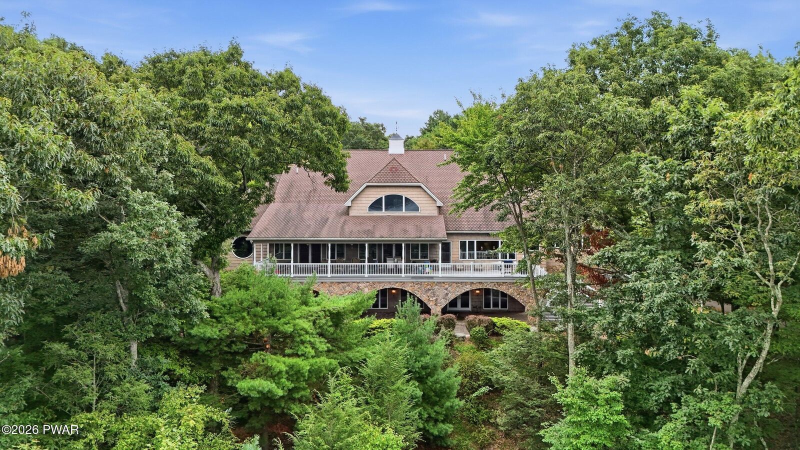 Property Photo:  126 Fox Run  PA 18464 