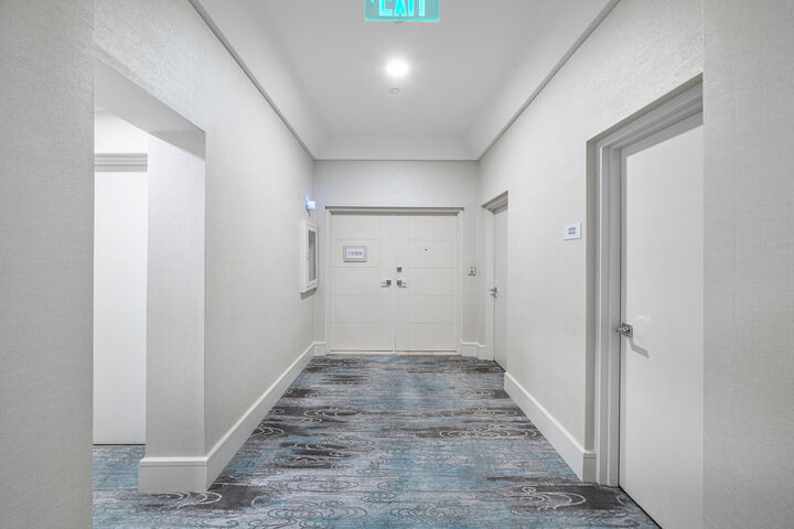 Property Photo:  300 SE 5th Avenue 1030  FL 33432 