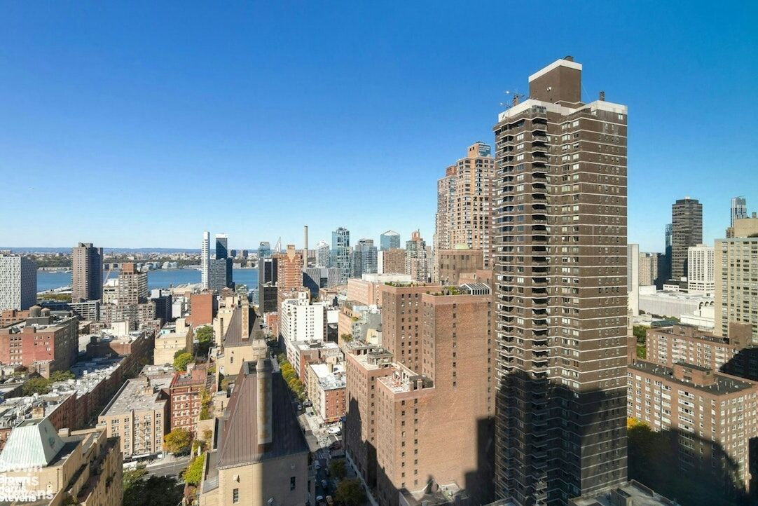Property Photo:  322 W 57th Street 39F  NY 10019 