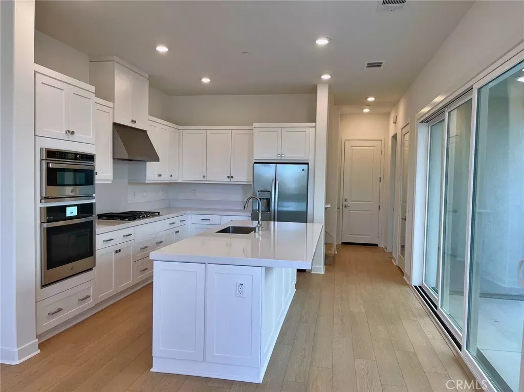 Property Photo:  126 Baluster  CA 92618 
