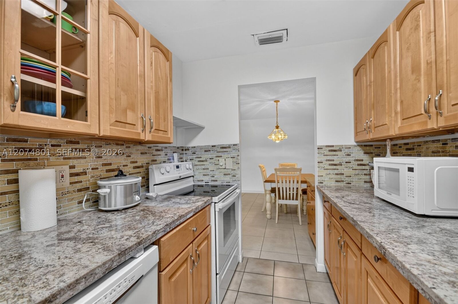 Property Photo:  867 North Dr B  FL 33445 