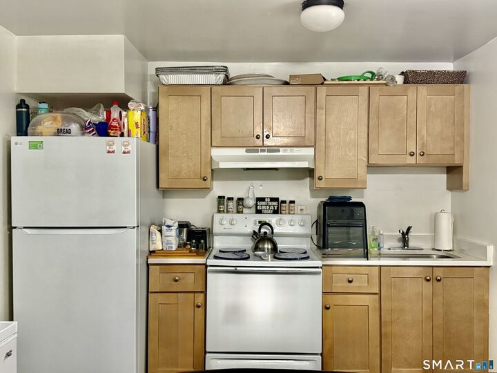 Property Photo:  49-55 Dupont Place  CT 06610 